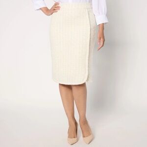 Isaac Mizrahi Live! Tweed Midi Skirt size 10
Elegant Cream Tweed Skirt
